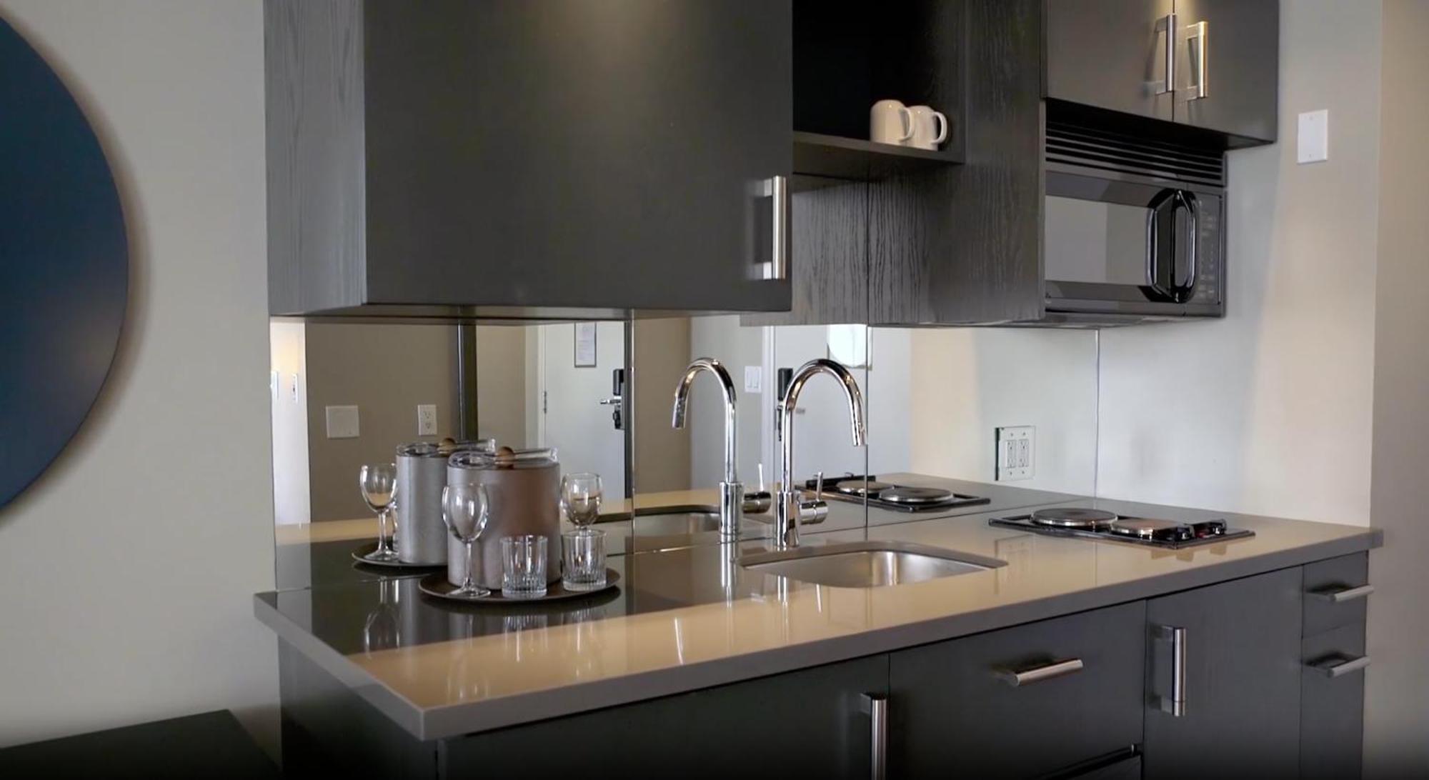 One King West And Hotel 4*